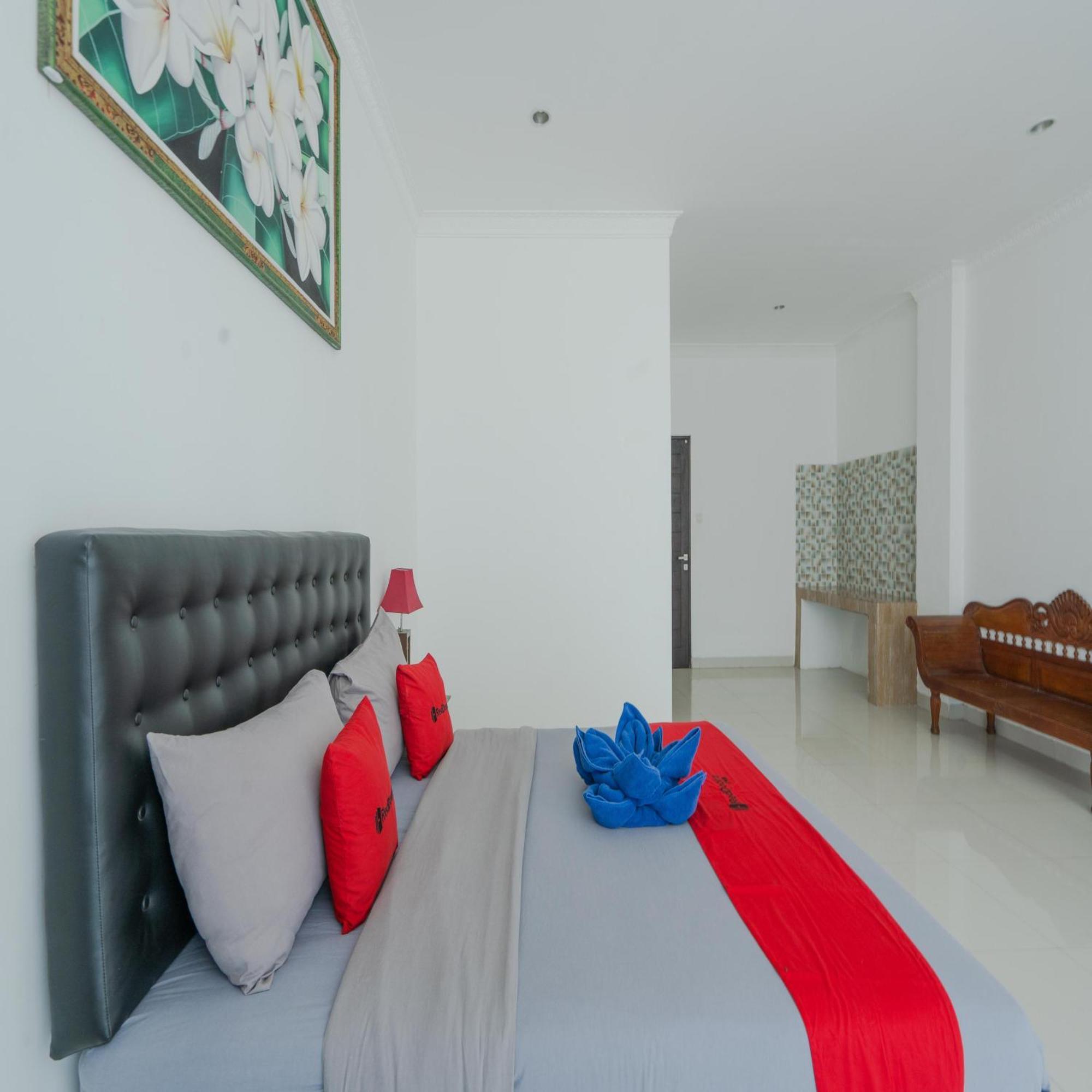 Reddoorz @ Uluwatu Suites Exterior photo