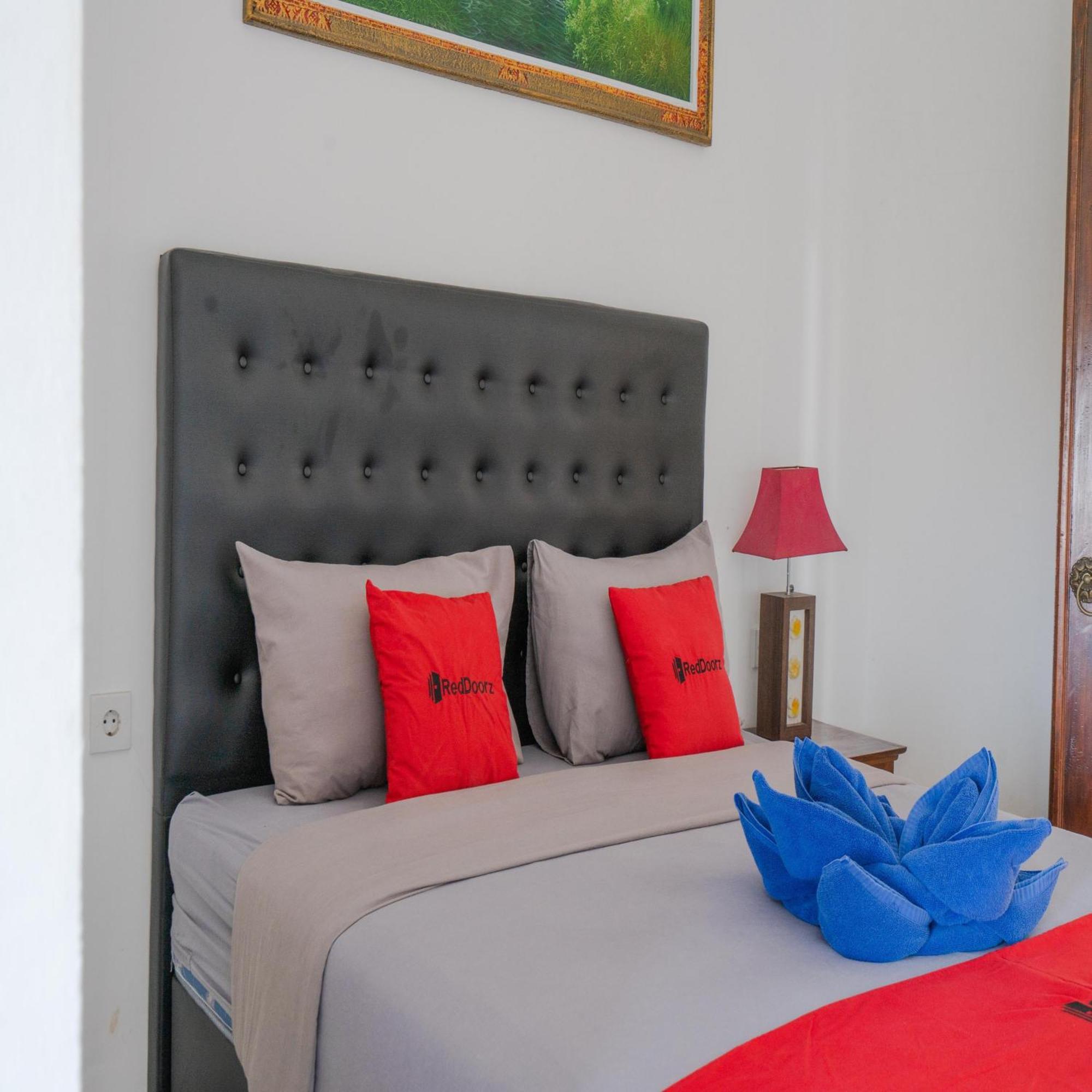 Reddoorz @ Uluwatu Suites Exterior photo